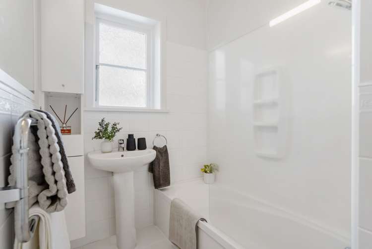 15 Tyburnia Avenue Mount Albert_11