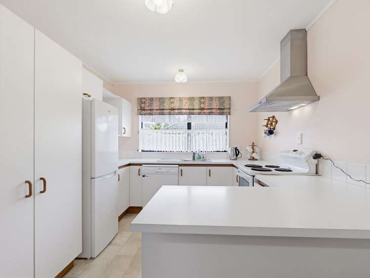2/13 Greers Road Weymouth_6