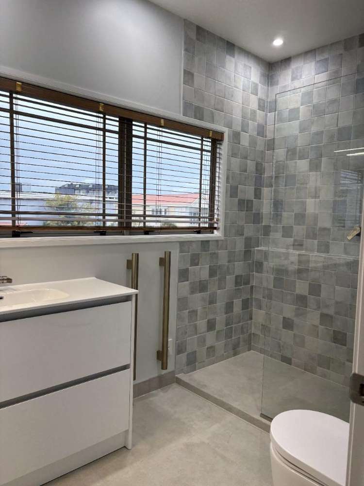 9/100 Customhouse Street 1052_13