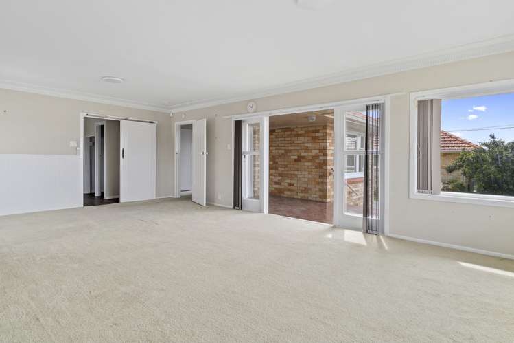 9 Simmonds Grove Greerton_2