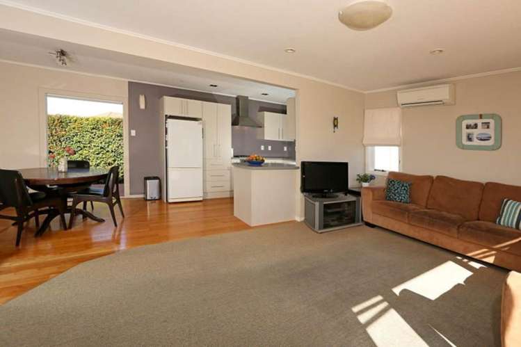 3 Brookfield Road Te Atatu Peninsula_1