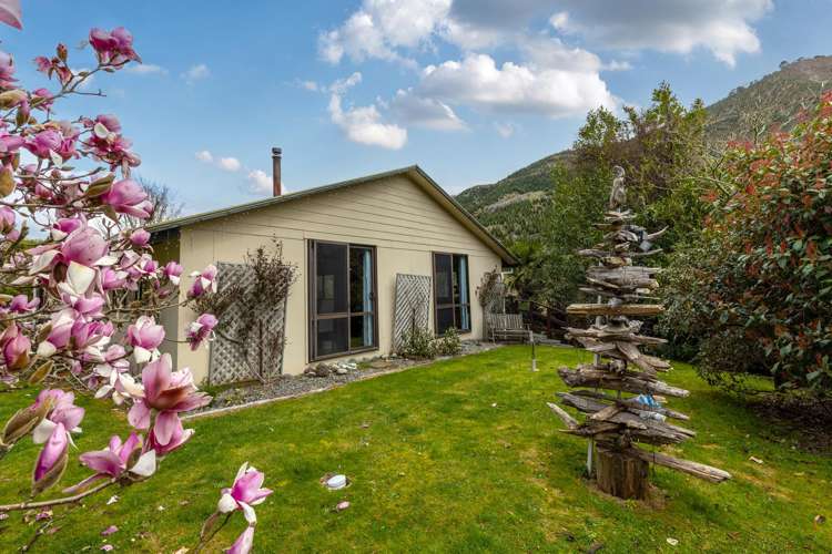 420 Wakamarina Road Canvastown_16