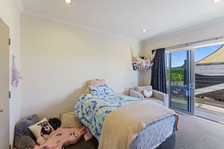 11 Pharazyn Avenue Waikanae Beach_12