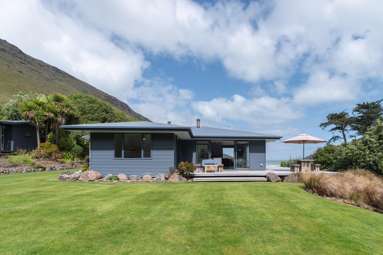904 Te Oka Bay Road_3