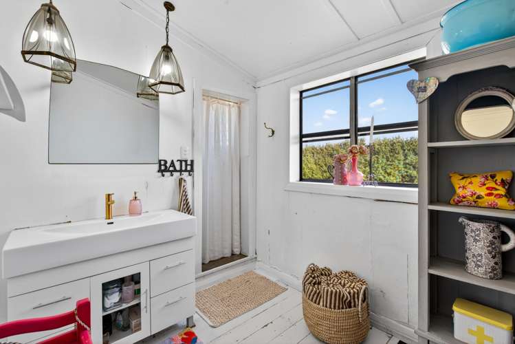 1685 Korokipo Road Fernhill_13
