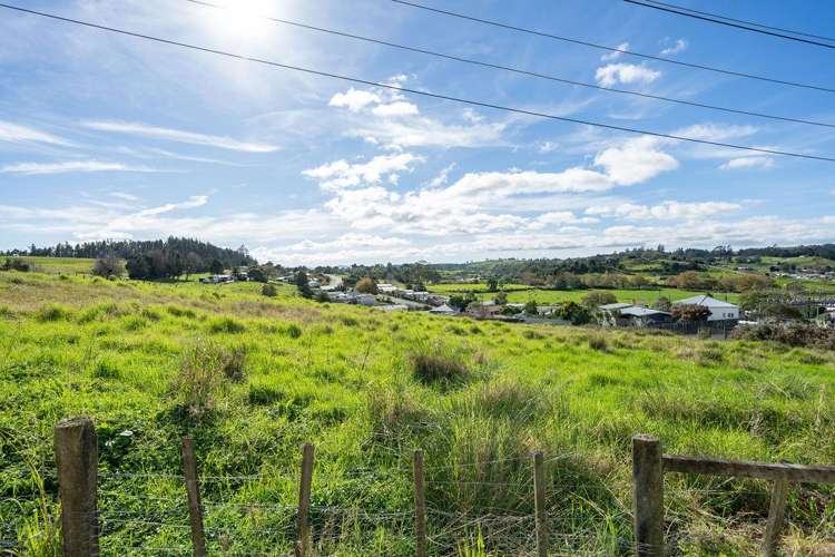 26b View Road Hikurangi_11
