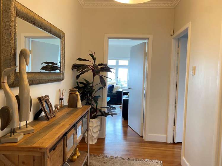 12a Beach Road Mellons Bay_21