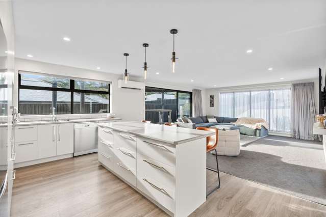 64 Heathfield Drive Mosgiel_3