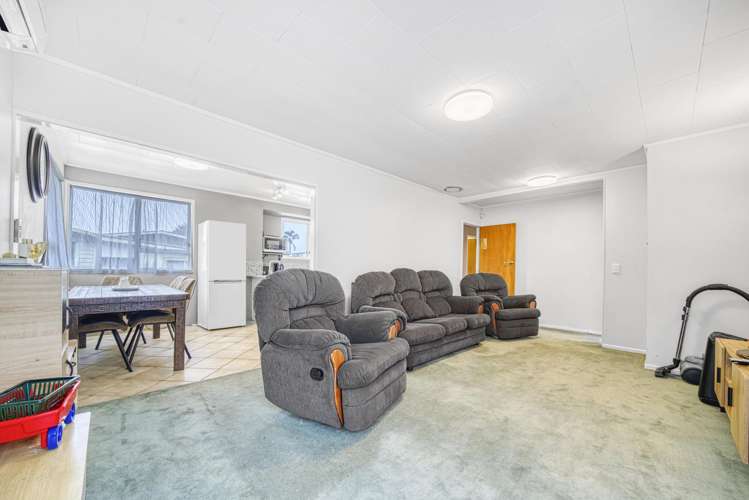 5 Bedlington Avenue_1