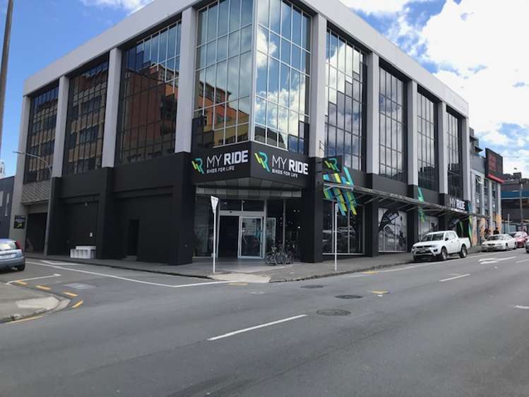 181 Vivian Street_0