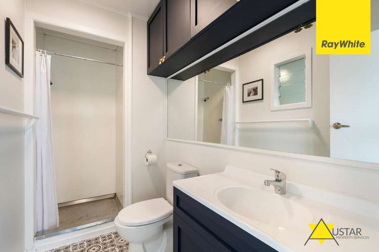 16 Piha Road Piha_13