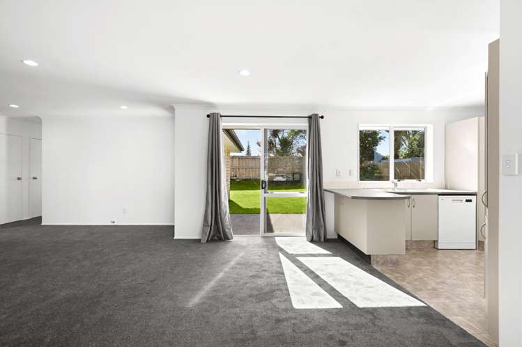 11 Chancery Close Hamilton East_13