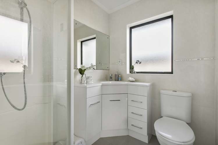 112 Longford Park Drive Takanini_10