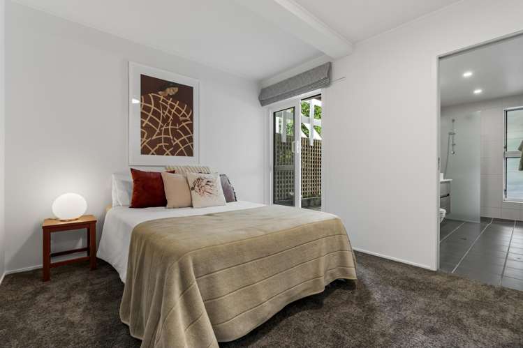 92 Parr Terrace Castor Bay_18