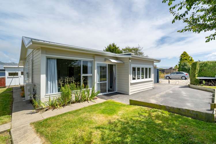 2 Pentland Street Karitane_19