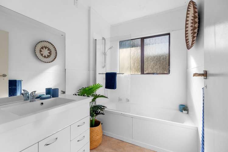 14a Pokapu Place Bethlehem_21