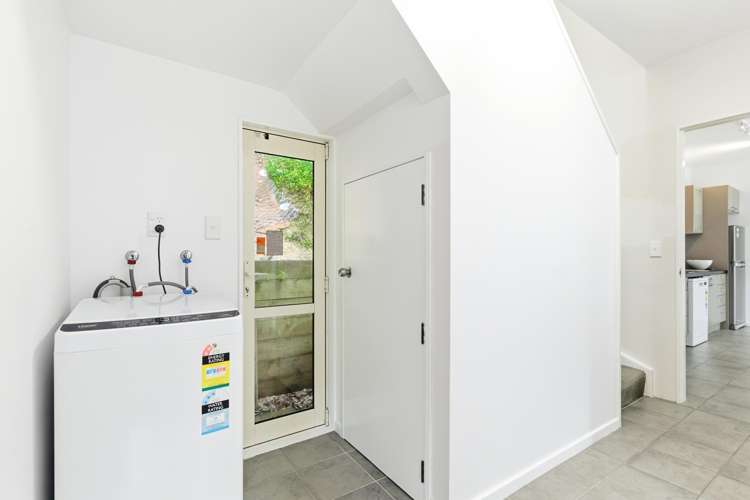 2/39 Onslow Road Khandallah_18