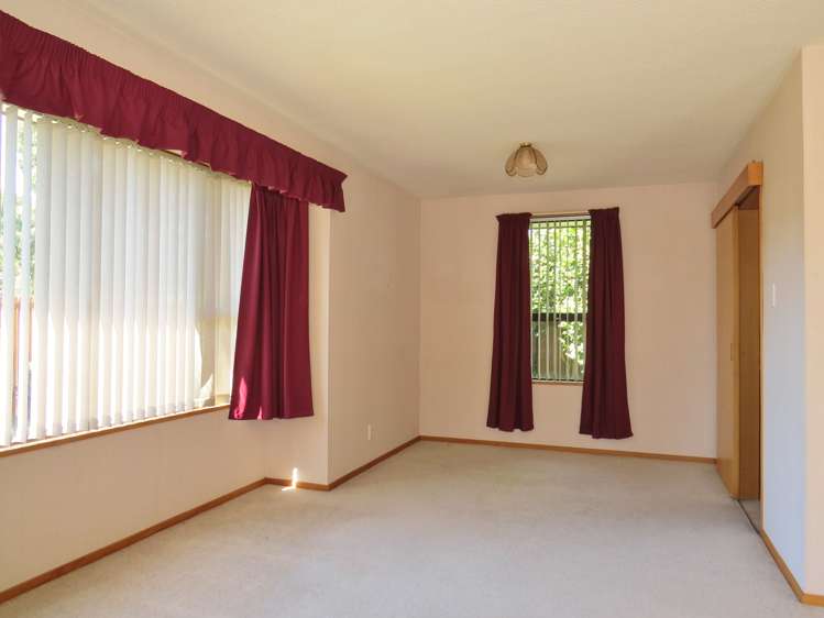 24 Peebles Drive Hei Hei_3