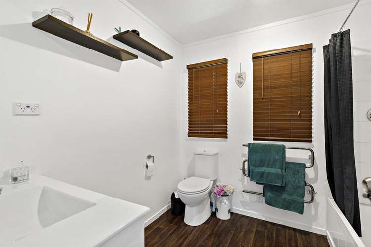 49a Springs Road Parakai_12