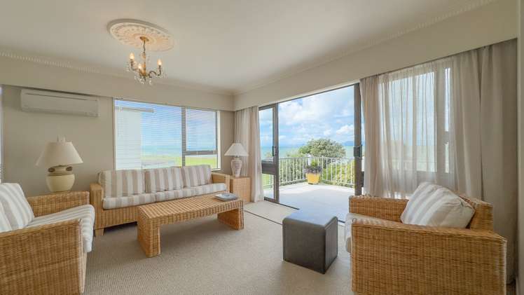 1694 East Coast Road Whakatiwai_7