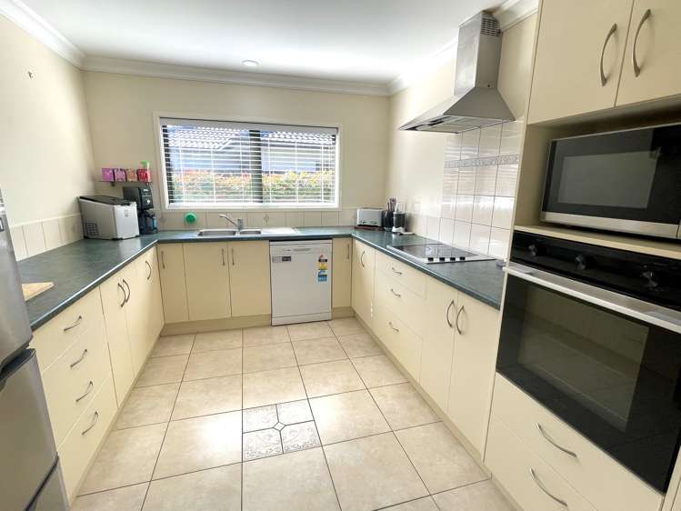 18 Sarah Place Papamoa Beach_12