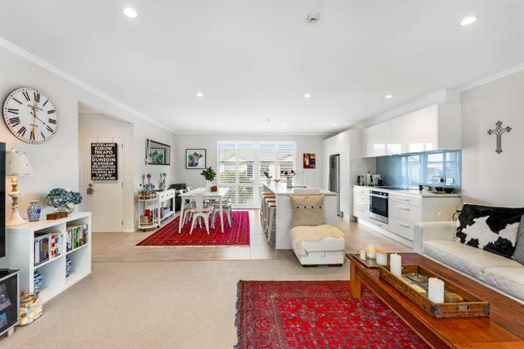 135 Barbarich Drive Stonefields_3