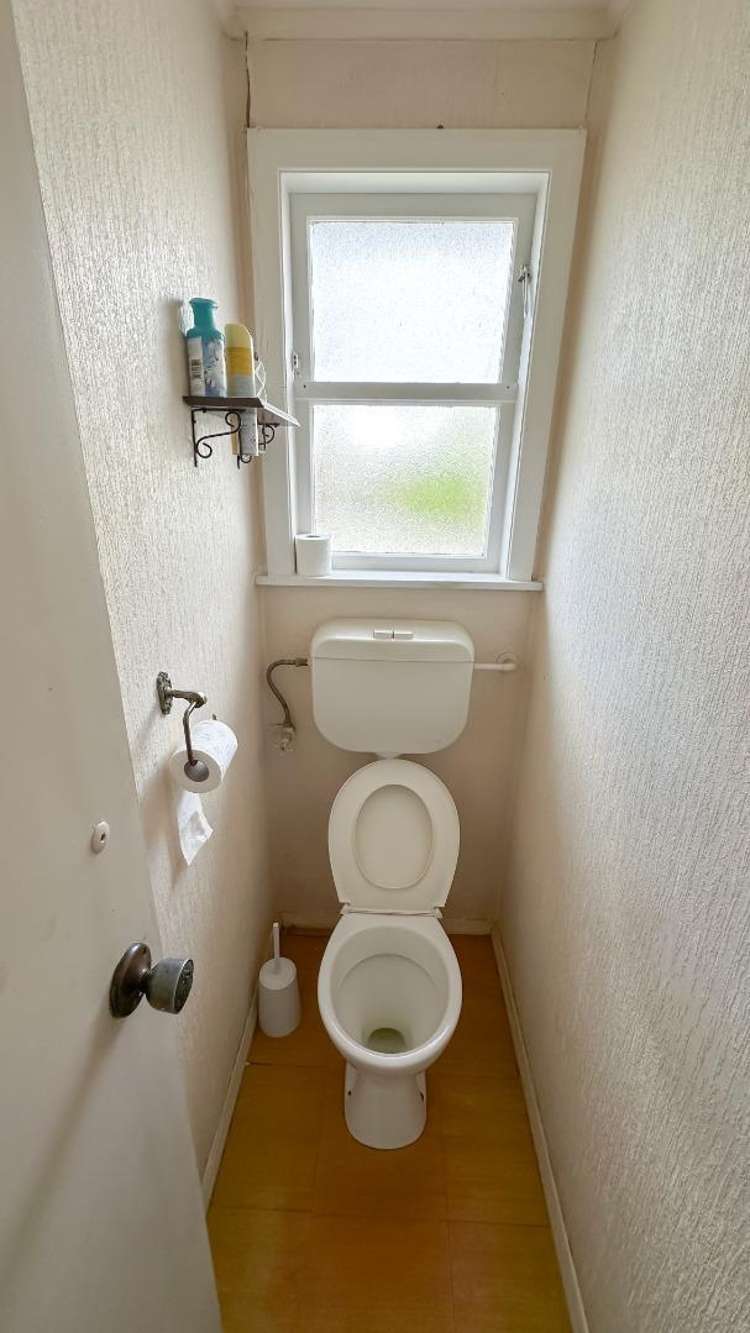 3 Valdale Road 11401_9