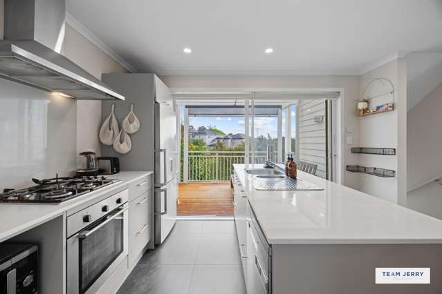 35 Arrowsmith Drive Flat Bush_3
