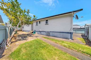 23 Kemble Close_3