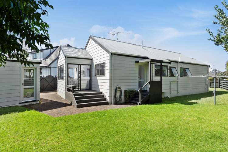 54 Strathmore Street Matua_16