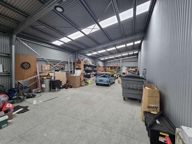 3-4 Du Pont Lane Trentham_1