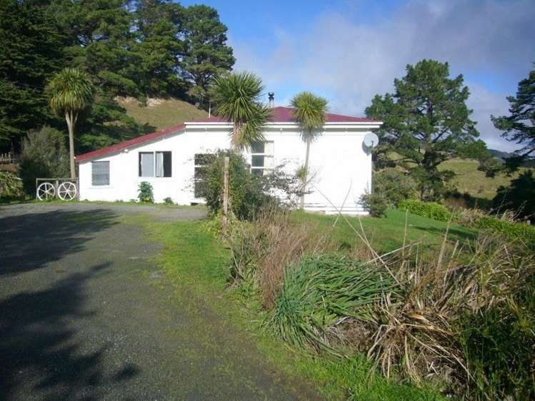 419 Spur Road Pongaroa_18