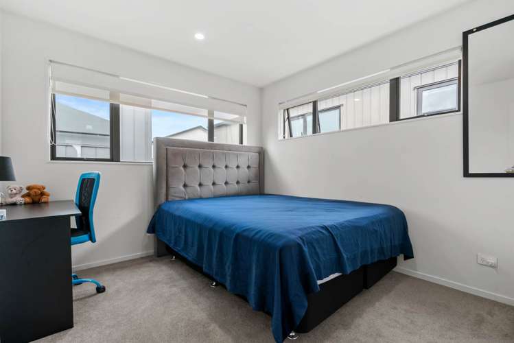 2 Christella Street Flat Bush_9