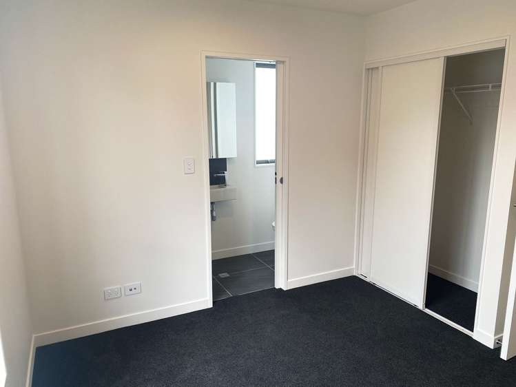 1/130 Richmond Street Petone_5