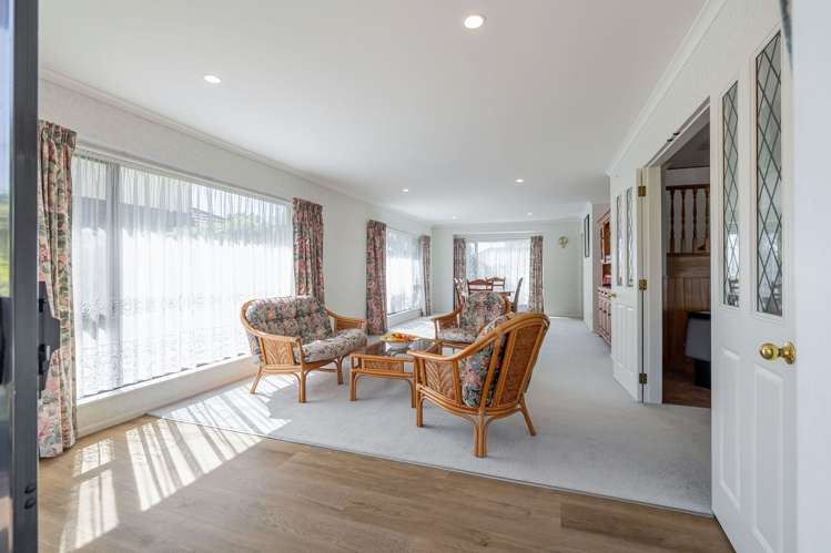 120 Pacific Drive Fitzherbert_9