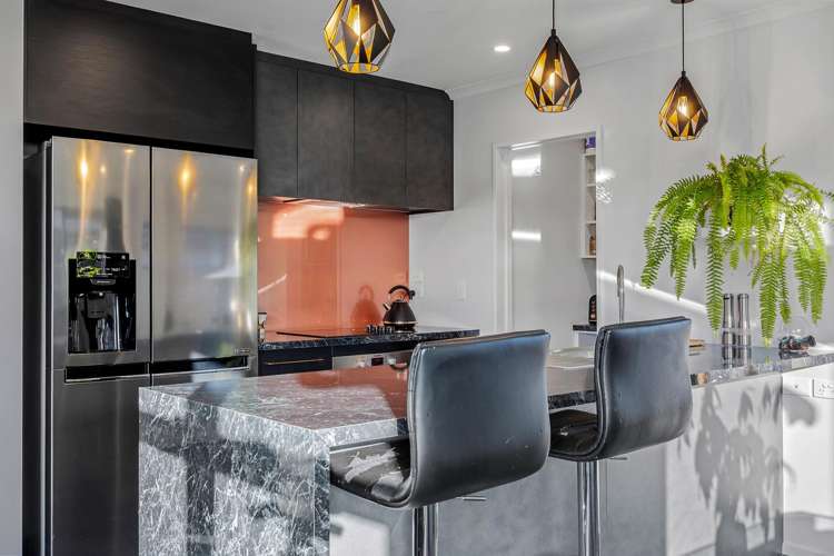 33 Lock Crescent_1