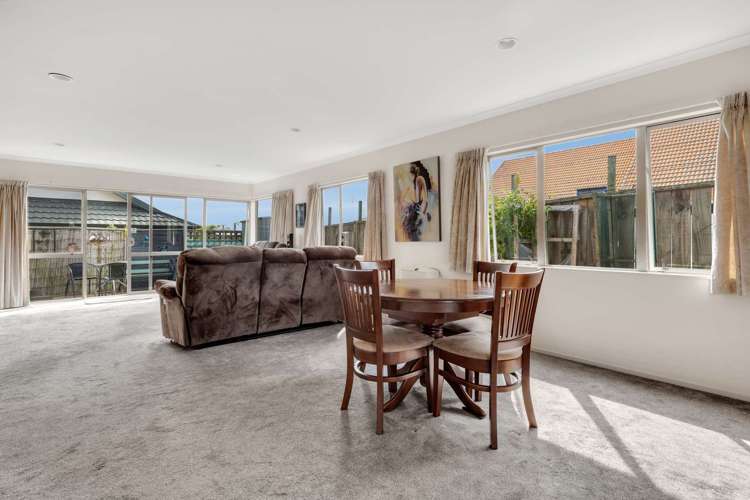 18/285 Vaughan Road Owhata_7