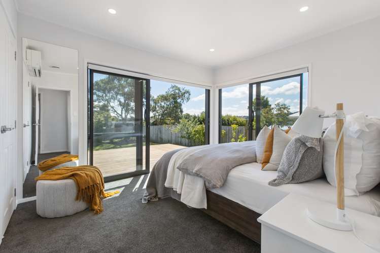 8 Hellyers Street Birkdale_10