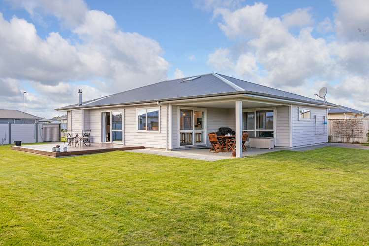 1 Warrington Court Carterton_5