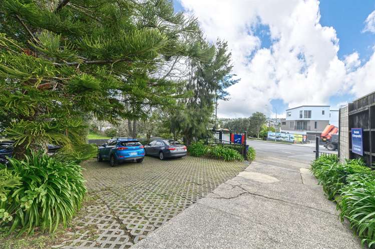 10 Oteha Valley Road Northcross_19