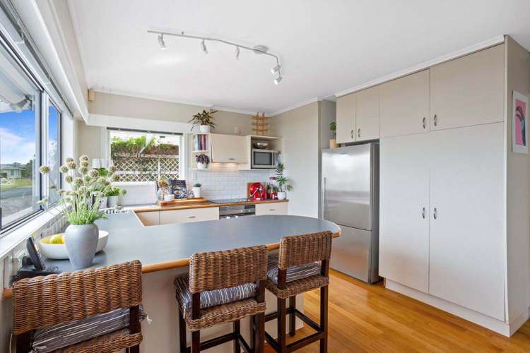 72 Verbena Road Birkdale_5