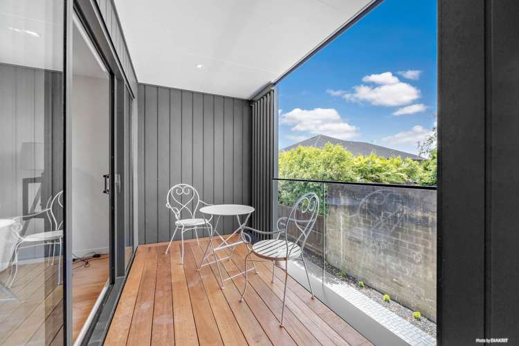 2/12 King Edward Avenue_5