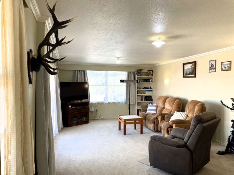 207 Reservoir Road Thames_8