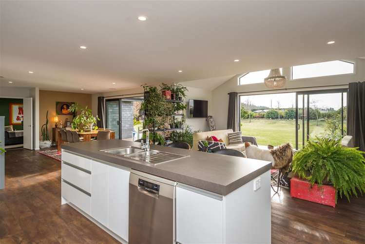 32 Landsborough Drive Darfield_36