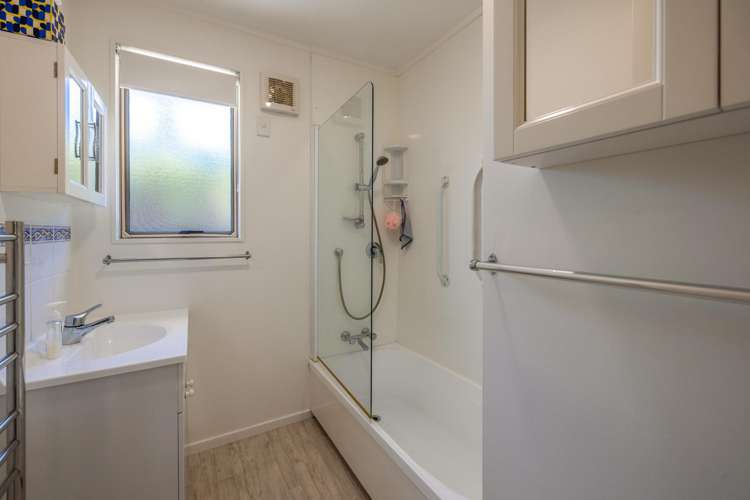 38 Ocean Road Surfdale_10