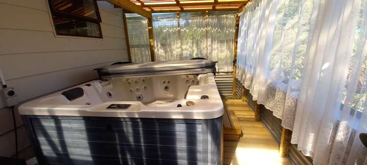 33 Clifden Highway Tuatapere_13