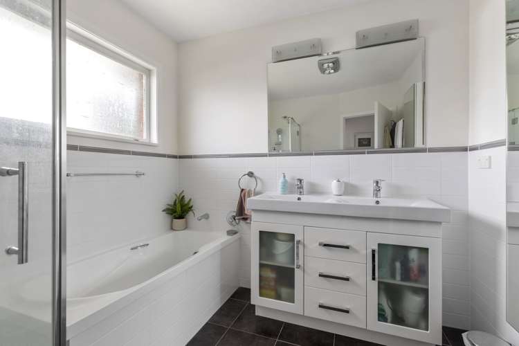 9 Cardiff Street Pukekohe_11