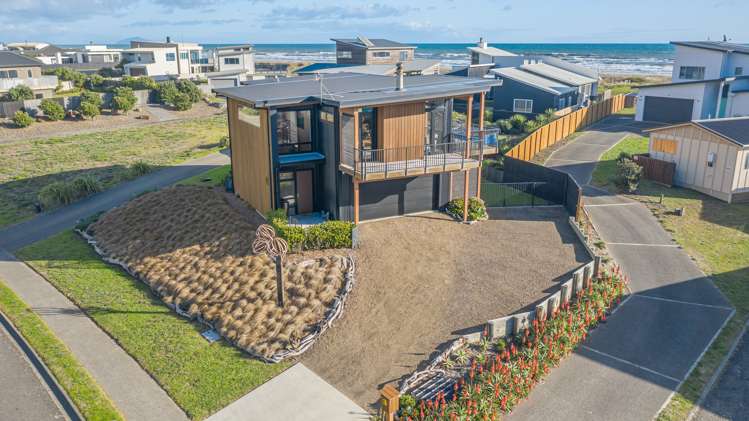 61 Kent Avenue Waitarere Beach_17