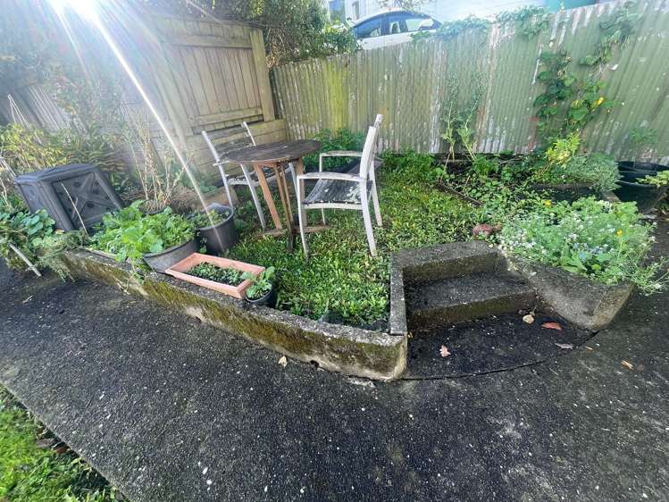 2/23 Nairn Street Mount Cook_9