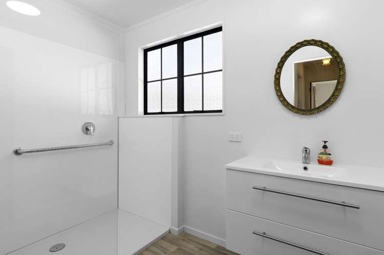 4/3 Islington Street Trentham_2